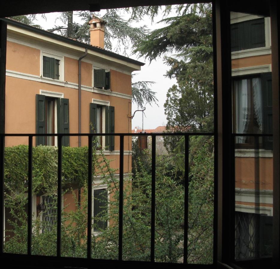 Corte Roveggia - Monolocale Picasso Verona Exteriör bild