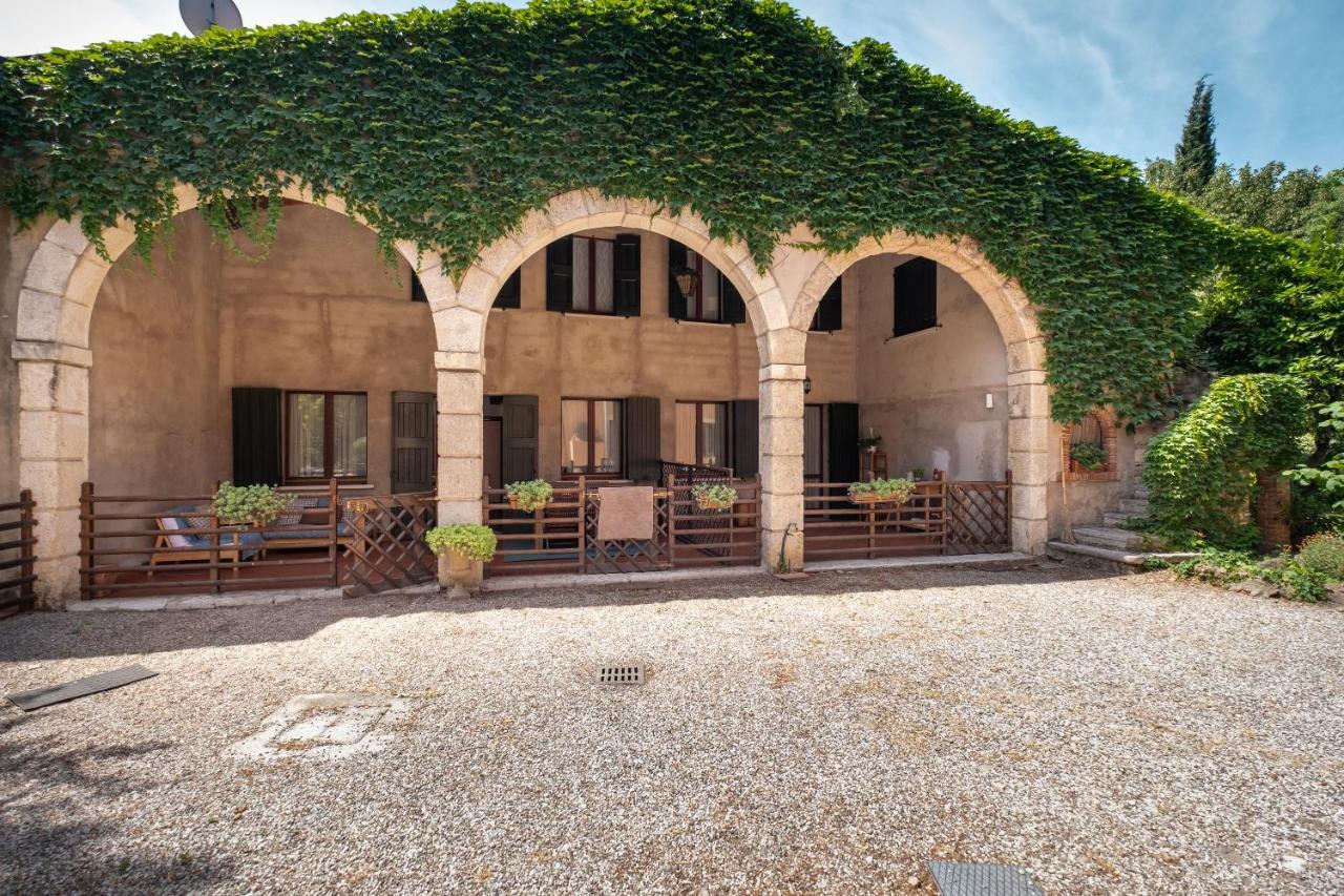 Corte Roveggia - Monolocale Picasso Verona Exteriör bild